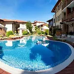Dreambg Apartments In Garden Of Eden *